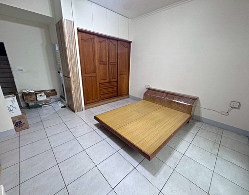 沛沛租🔅機場員工宿舍大空間有車庫 - Image 11