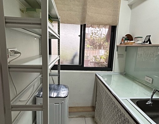 可租補,明亮通風交通方便 - Image 5