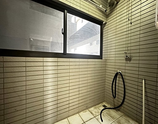 鯨天下兩房含車含管1.3萬可租補可養貓 - Image 4