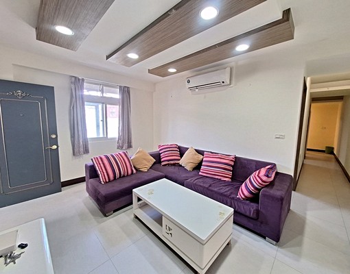 三和國中捷運。漂亮2+1房。可煮食。附傢俱电 - Image 2