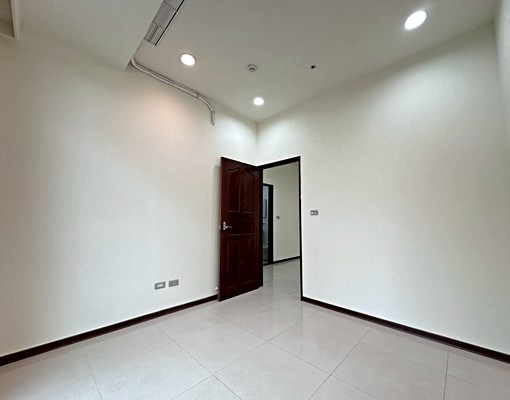 寵物友善、管理員、垃圾代收、獨立陽台、鄰近中原捷運站 - Image 6