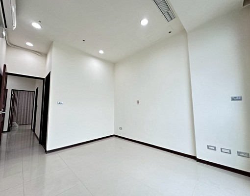 近遠東世紀廣場3房2衛‧可寵車位可租‧保全管理‧垃圾代收 - Image 10