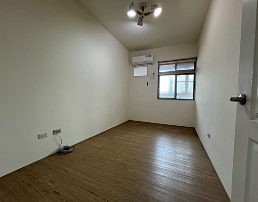 明道中學旁丨可租補丨三房平車丨2萬全含丨樓下迷克夏丨電梯直達 - Image 9