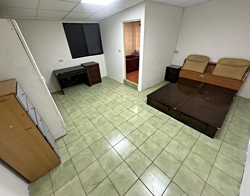 捷運中和1分【優質租案】採光優★新裝修★大露臺 - Image 1