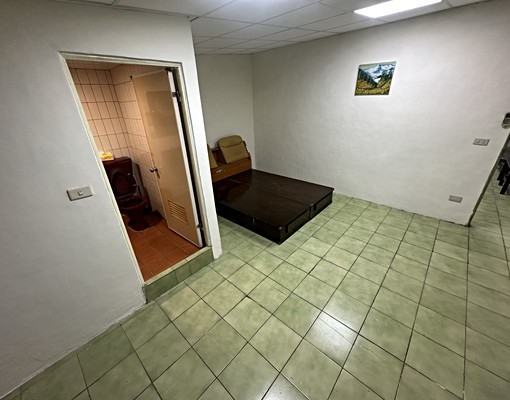 捷運中和1分【優質租案】採光優★新裝修★大露臺 - Image 3