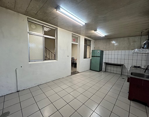 透天50坪只要16,000|三房兩廳兩衛|好停車可寵物|近高 - Image 9