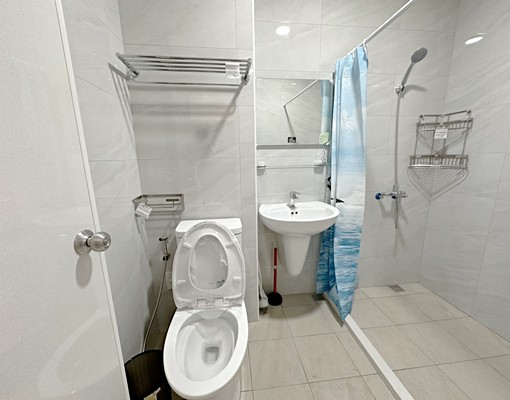 美光旁精美大套房附廚房~可租補(2間可選) - Image 5