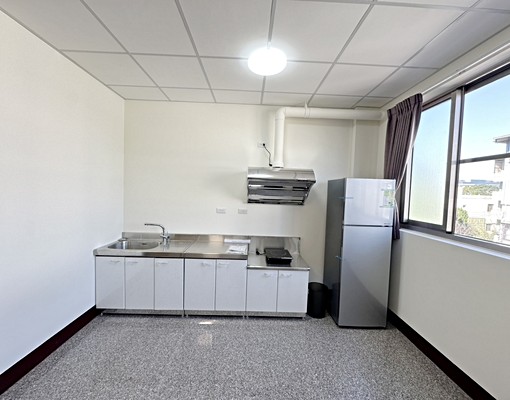 美光旁精美大套房附廚房~可租補(2間可選) - Image 4