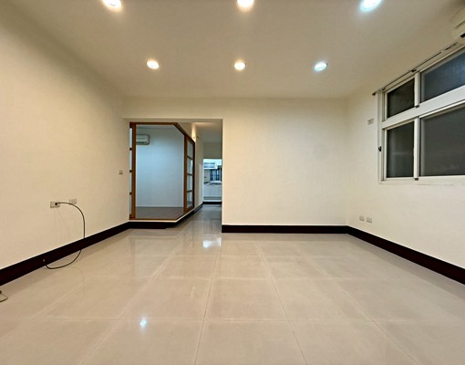 家電全配邊間3房、新泰路鬧中取靜 - Image 2