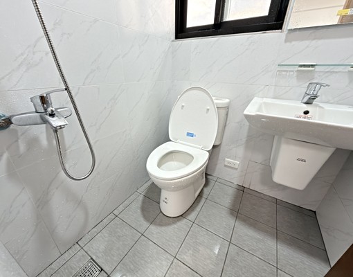 新航棧大空間電梯套房有代丟垃圾 - Image 7