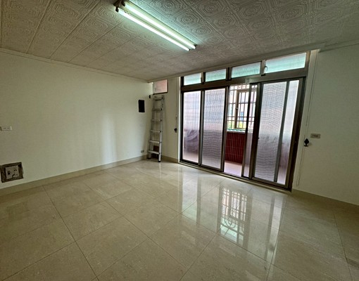 博愛街大面寬1～4樓大住店/可租補 - Image 13