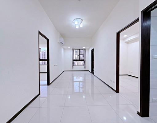 八德重劃雙學區|可租補可入籍全新兩房車空屋|雙衛浴+大房間 - Image 1