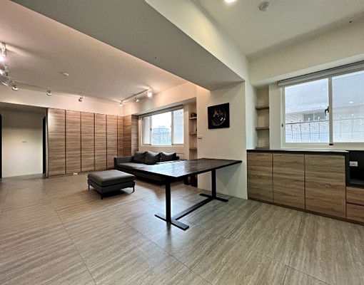 巨城百萬裝潢稀有大空間2房 - Image 5