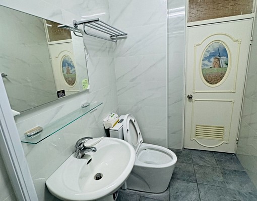 雙十國中旁邊鄰近一中街整層公寓三房兩廳前後陽台 - Image 4