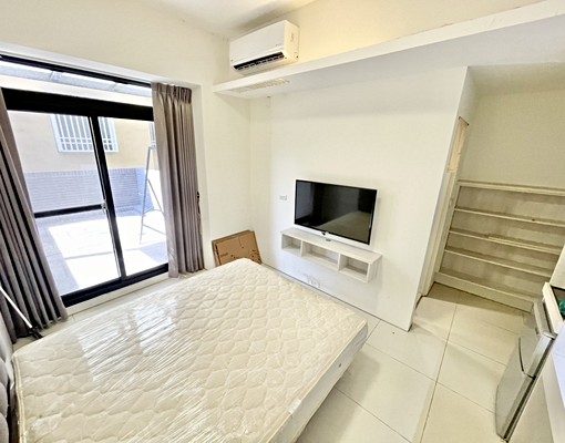 西區可貓🔸陽台獨洗🔸露臺戶🔸電梯子母車🔸車位可租 - Image 1