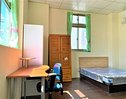 大套房,大衣櫃,室內機車位,可寵,房補,採光好,戶數少單純 - Image 1