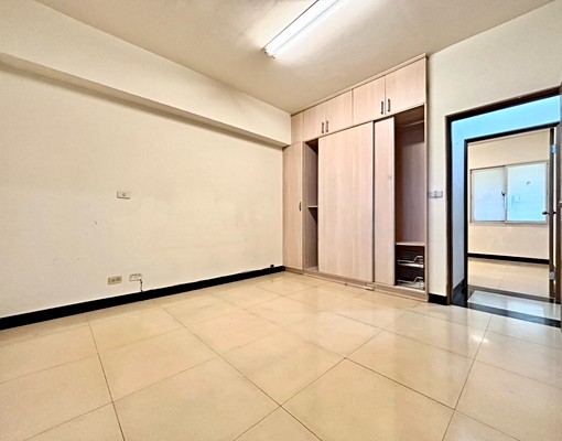 可租補戶籍🔥傢俱簡配✅大坪數三房✨市場最低價💯 - Image 6