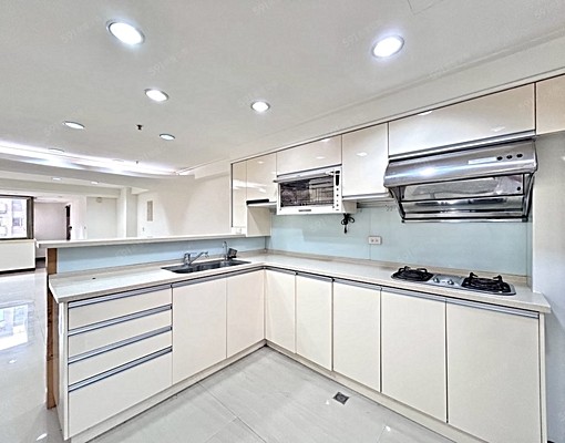 東興國小大進街/精美裝潢大三房休旅車位/衛浴新整理 - Image 4