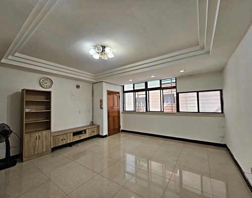 免收費❗可租金補貼❗永安公園旁公寓三樓❗直接入住❗五泰小宋 - Image 1