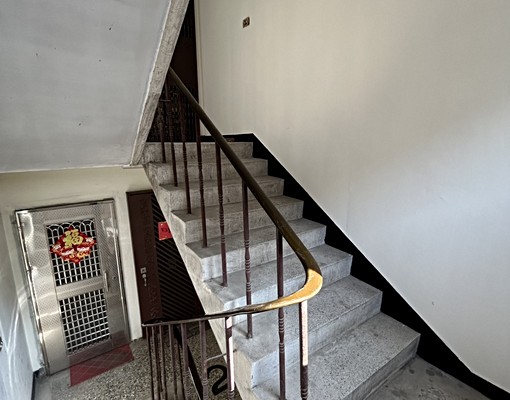 忠孝國小公寓三樓 - Image 13