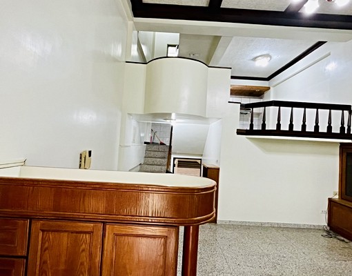 整層住家|👑永康區復國商圈,大四房透天車墅,屋況佳👑賞屋 - Image 1