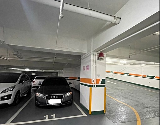 東方文華三房+平面車位 - Image 1