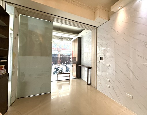 近O11鳳山西站鳳山中和街一樓店面 - Image 12