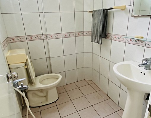 實圖)金山街中段獨立洗衣機陽台套房~竹科清交大 - Image 6