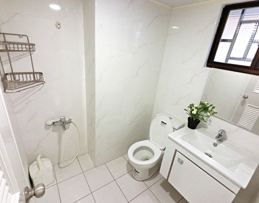 小資首選🌟近一中街🌟可雙租補🌟衛浴開窗🌟 - Image 4