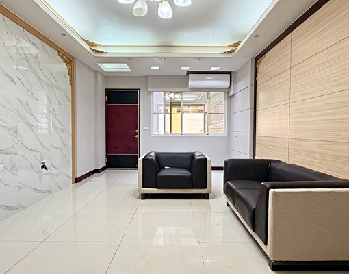 𝐉𝐎𝐇𝐍✨專租-安南國中本淵寮五房透天車墅 - Image 1