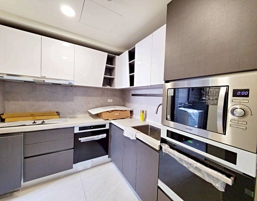 東區🔥全新三房平車🔥可租補🔥視野戶 - Image 8