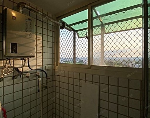 勝利商圈,萬坪公園,運動游泳池中心下樓就到25000元含車管 - Image 3