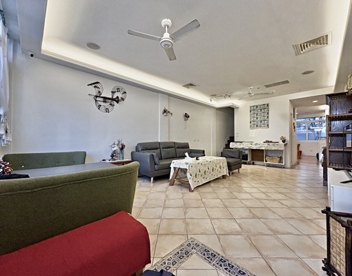 全新裝潢✨可租補✨傢俱全配✨門口停車✨50坪獨棟透天1-2F - Image 5