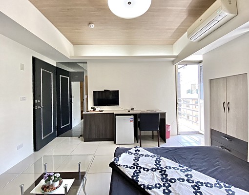 近曉明女中💖有陽台可貓電梯套房💖管理員🌟有汽車位可租 - Image 3