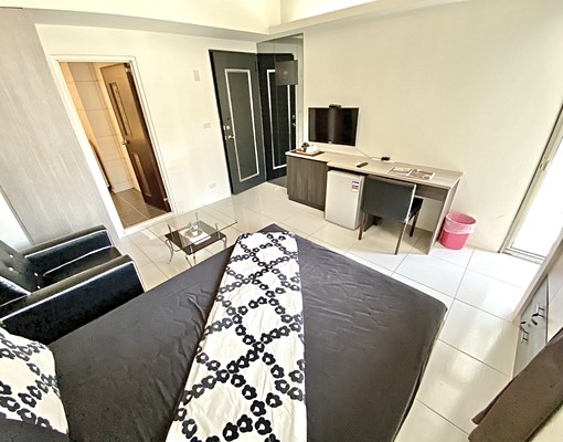 近曉明女中💖有陽台可貓電梯套房💖管理員🌟有汽車位可租 - Image 4