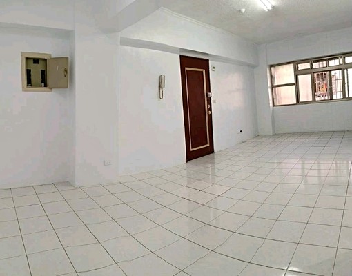 屋主自租，室內空間大，全新整理，全新變頻冷氣， - Image 7