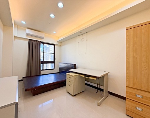 林口家樂福商圈【遠雄U未來】漂亮裝潢四房車 - Image 3