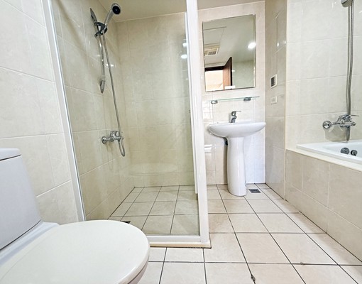 林口家樂福商圈【遠雄U未來】漂亮裝潢四房車 - Image 13