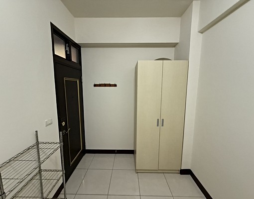 【獨立洗衣機】金山東街獨立後陽台&洗衣機電梯大樓小資套房出租 - Image 6