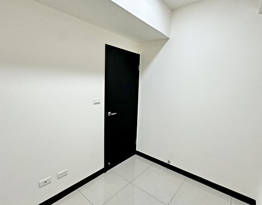 全新裝修｜優質首選三房｜租金含車位｜可租補 - Image 3