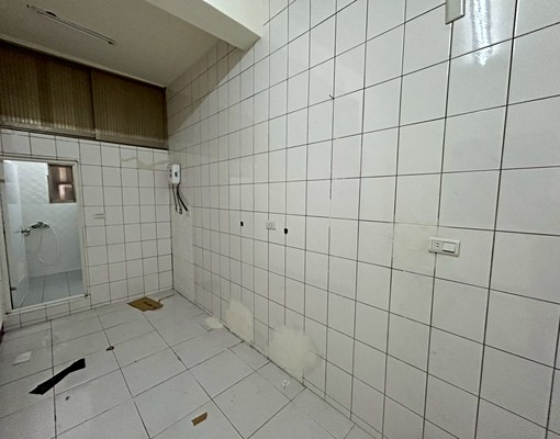 近高科大|鼎山家樂福|6米活巷4F邊間透天 - Image 5