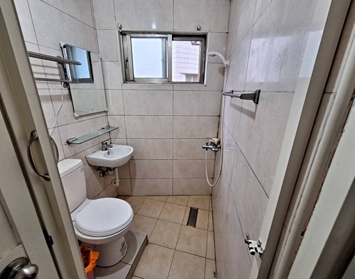 緊臨板橋新埔捷運站商圈離1號出口步行1分鐘 - Image 3