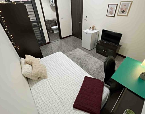 興大小資電梯首選♡舒適大空間♡獨洗/飲水機♡陽台♡生活機能佳 - Image 1