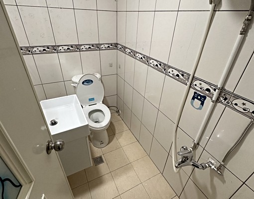 近健行科大中原商圈電梯開窗套房 - Image 7