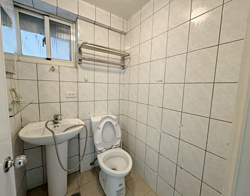 大業路二段🔥分租獨立套房🌟全新傢俱、附電視、冰箱、冷氣 - Image 3