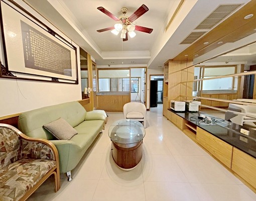 美術館❗大三房💥陽台進出👍🏼室內有夠大 - Image 2