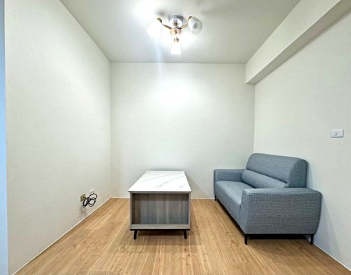 🍎中華商圈翡翠整新漂亮兩房🍎✅可租補.超值物件✅ - Image 1