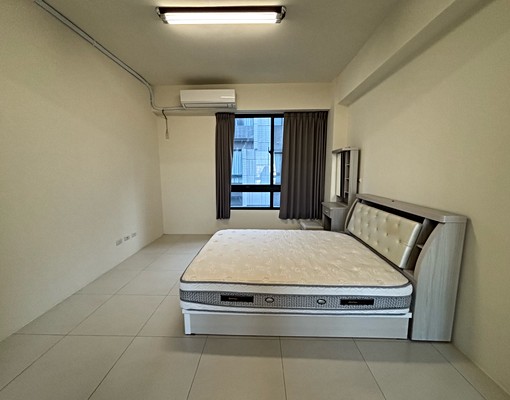 租-沙鹿皇家左岸雙車位別墅 - Image 5