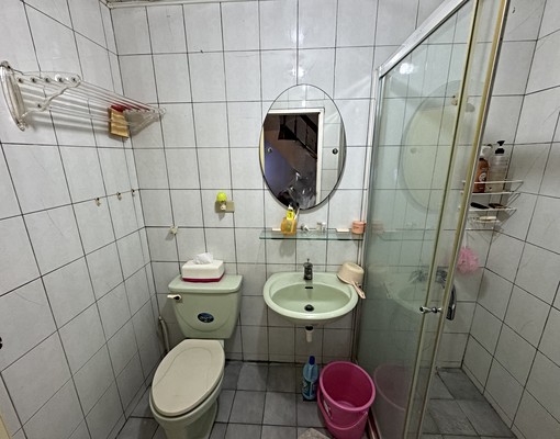 (租)小港桂林商圈獨立車庫4樓透天 - Image 11