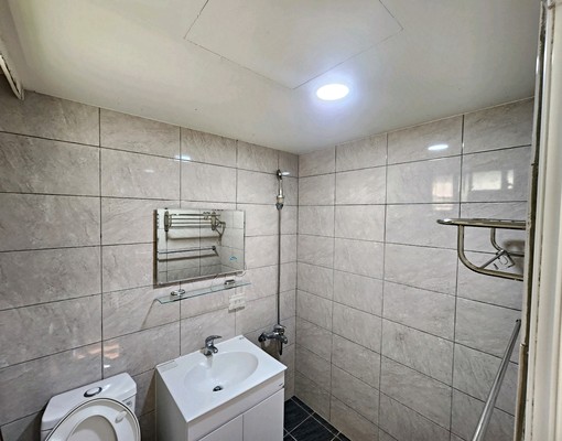 台灣大道獨洗獨晒套房走可到市政府捷運站/新光/大遠百 - Image 16